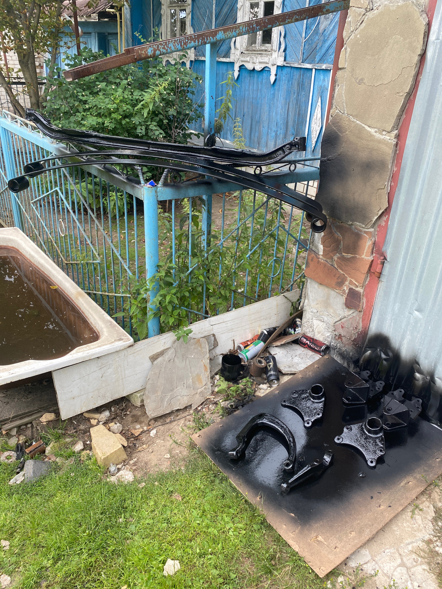 HELP ME?! Какими болтами крепится рулевой рычаг к поворотному кулаку ...