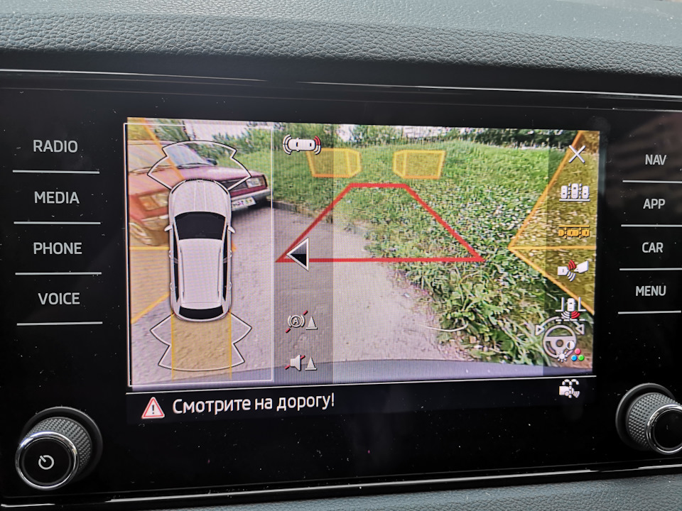 Установка задней камеры видео-регистратора в Шкода Карок — Skoda Karoq, 1.4 liter, 2020 year on DRIVE2