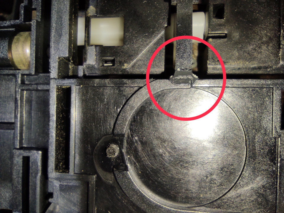 Ремонт картоприемника — Renault Laguna II, 2 л, 2005 года | поломка ...