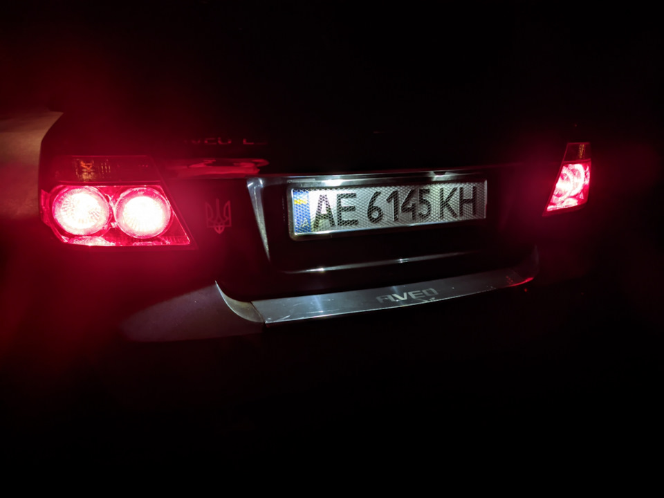 Красивые задние габариты — Chevrolet Aveo Sedan (1G), 1,5 л, 2006 года ...