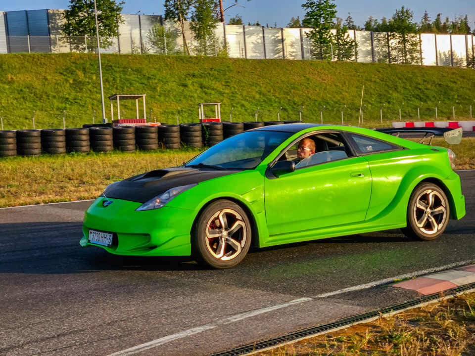 Фото в бортжурнале Toyota Celica (230)