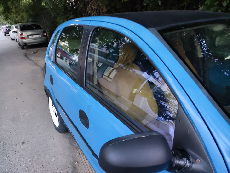 Оклейка стёкол в круг синей атермальной пленкой — Opel Corsa C, 2 л ...