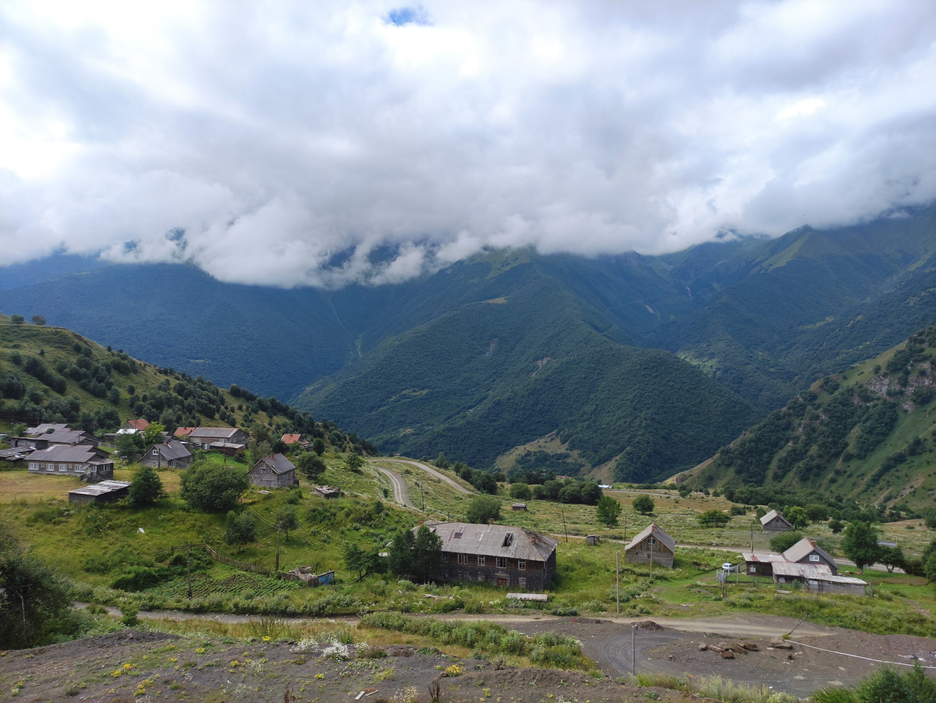 Верхний цей фото