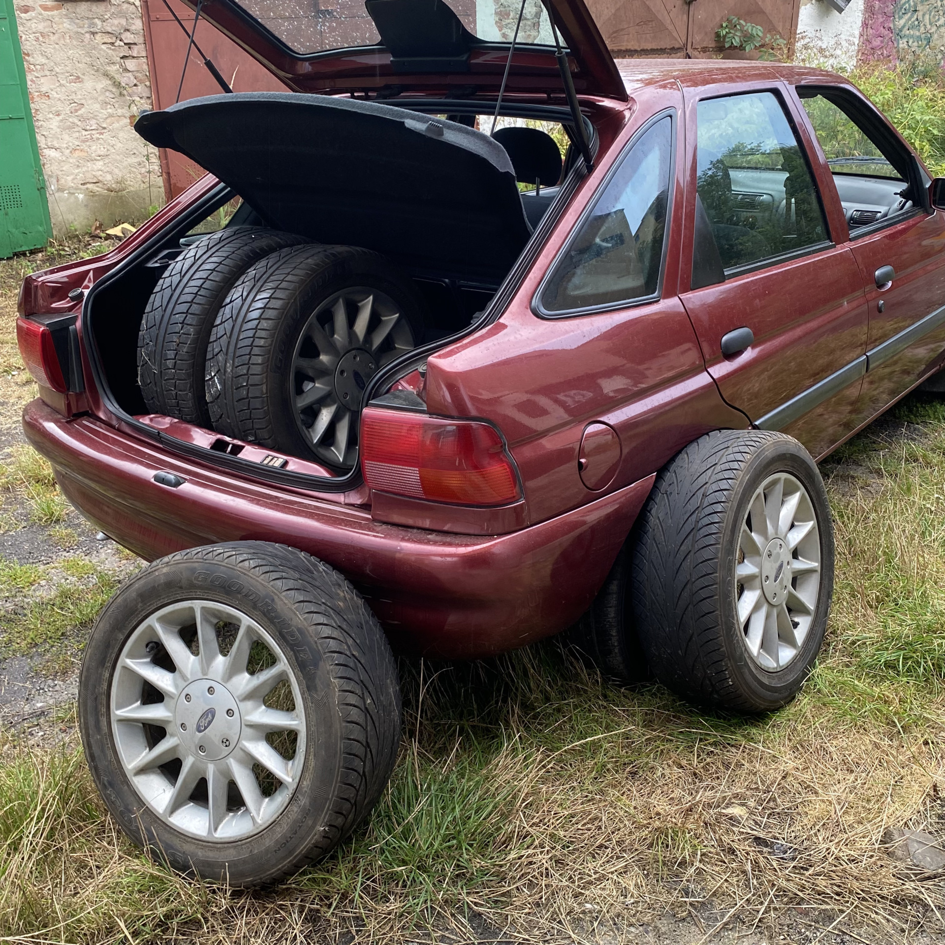 Операция «Колхозинг». Глава 2 — Тапки (Часть 1) — Ford Escort Mk6, 1,4 ...