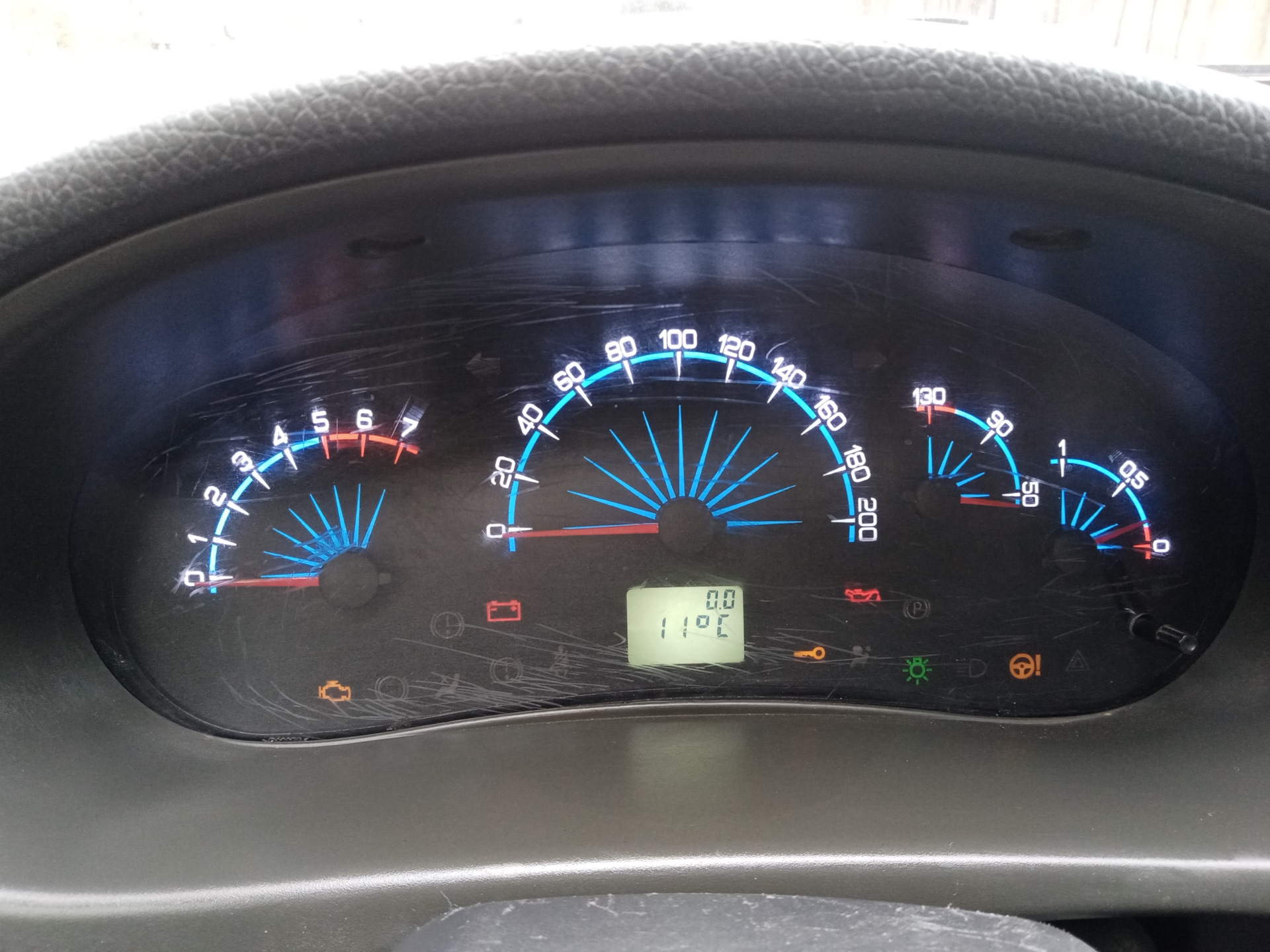 Доска приборов на приору