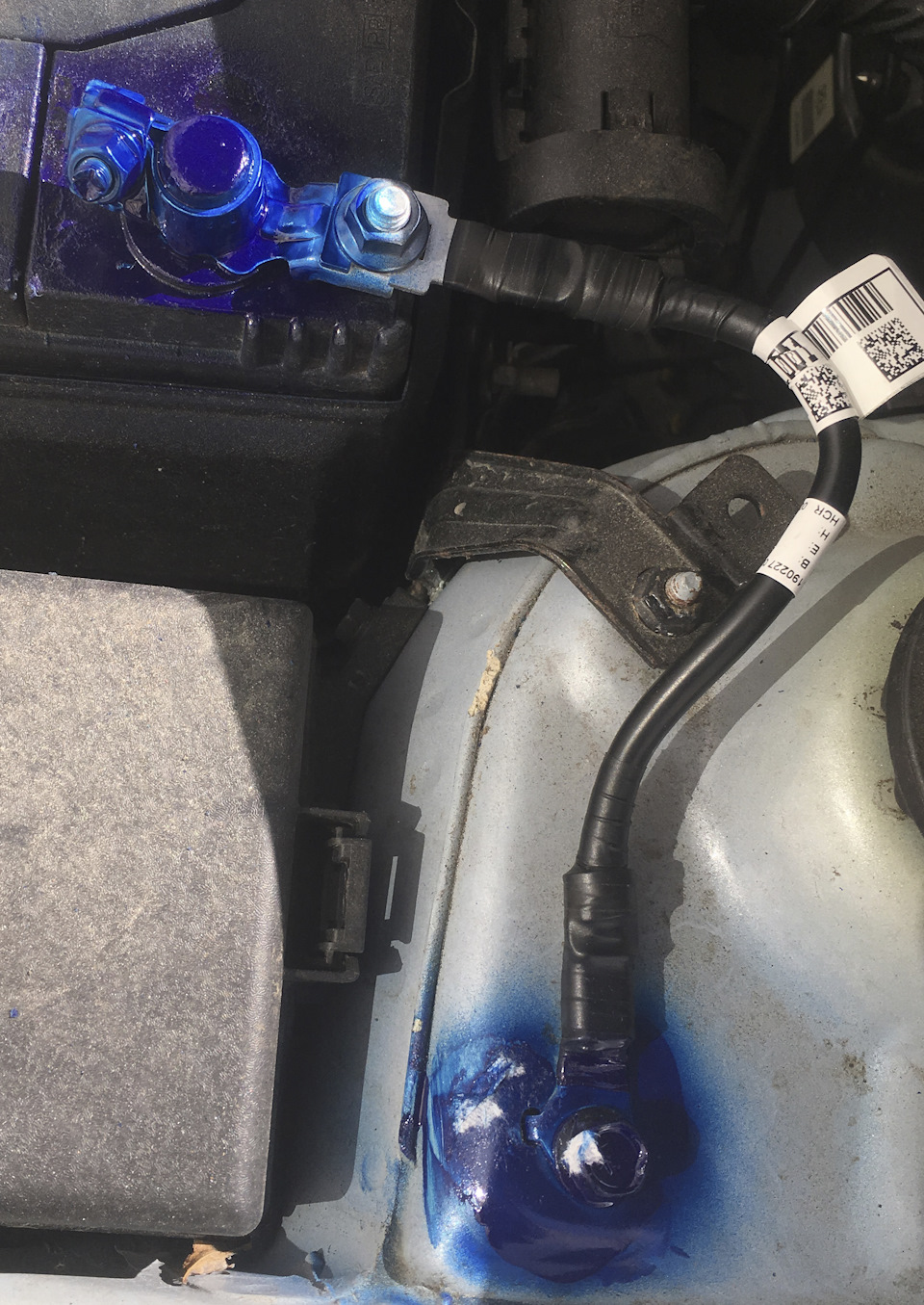 Лопнула минусовая клемма — срочная замена — Hyundai Solaris, 1,4 л ...