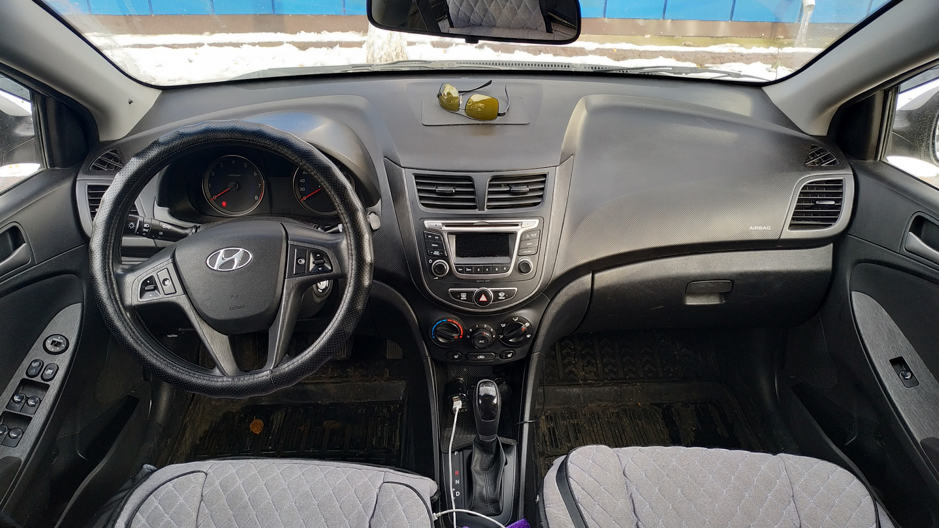        Hyundai Solaris 16   2014     DRIVE2