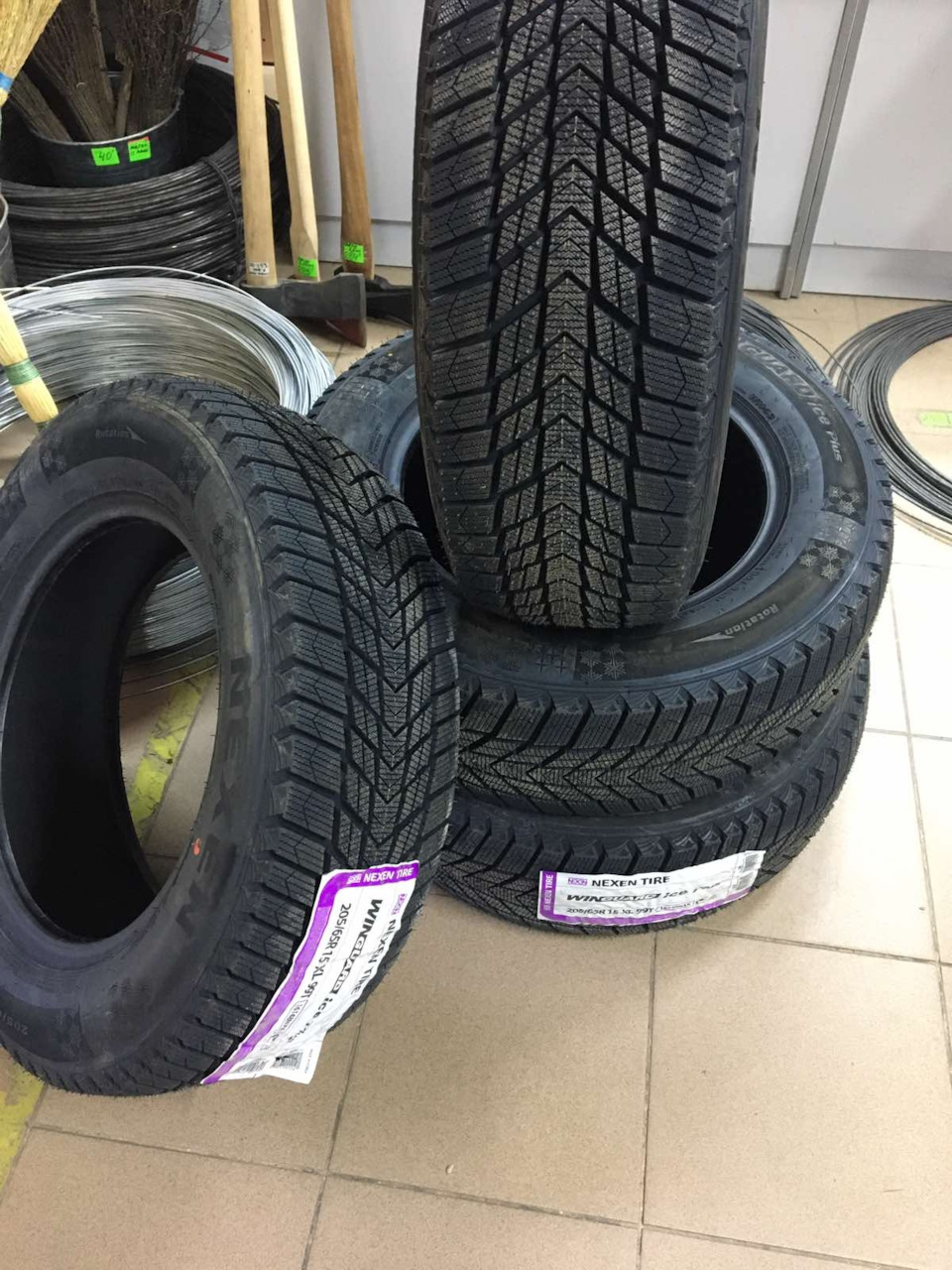 Зиняя резина NEXEN XL WinGuard ice Plus WH43 — Hyundai Sonata IV (EF ...