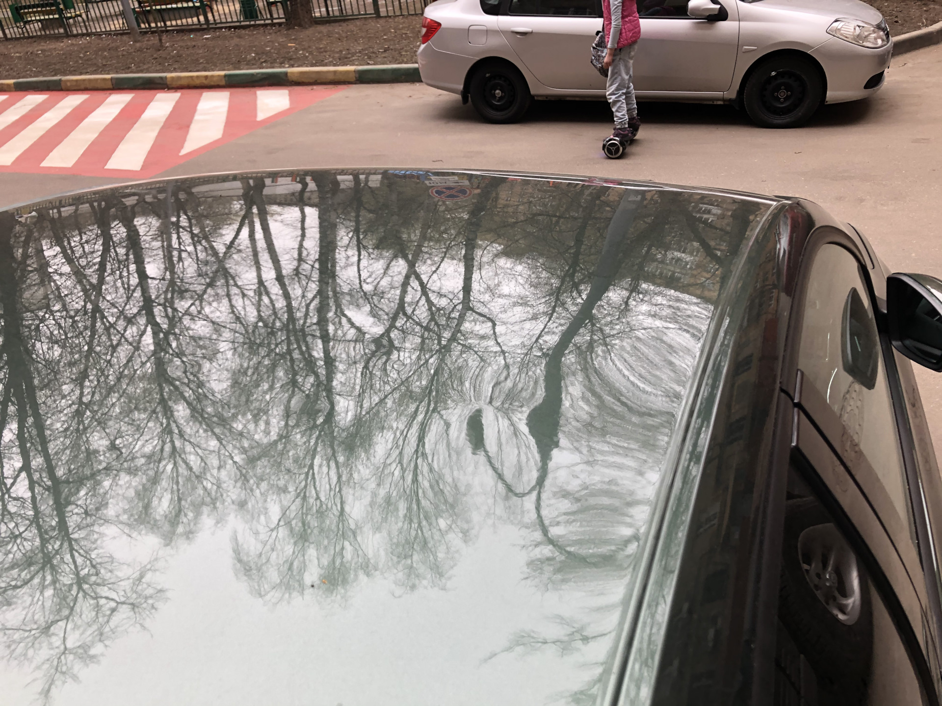 Вмятина на крыше (как устранить?) — Skoda Octavia A7 Mk3, 1,8 л, 2020 ...