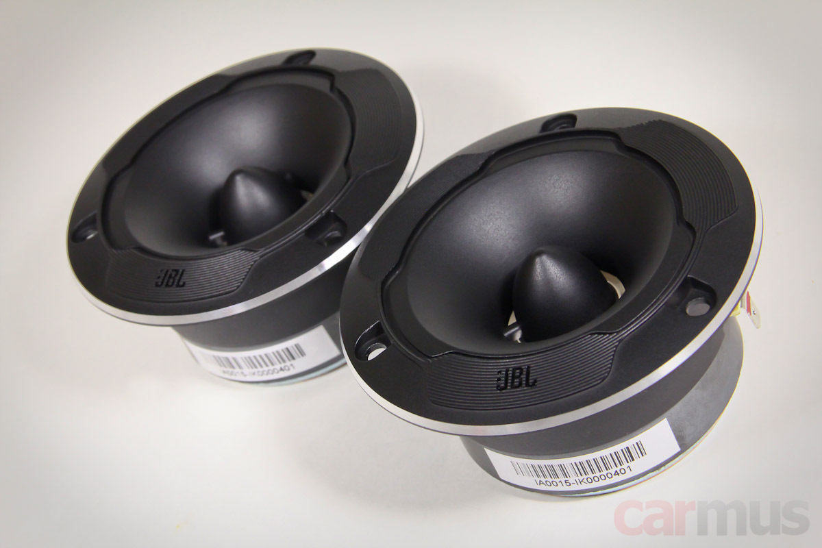 Jbl высокочастотный динамик. Пищалки 10 jbl в машину. Пищалки jbl. Jbl твитеры shockwave 4t. Корпусная акустика для автомобиля.