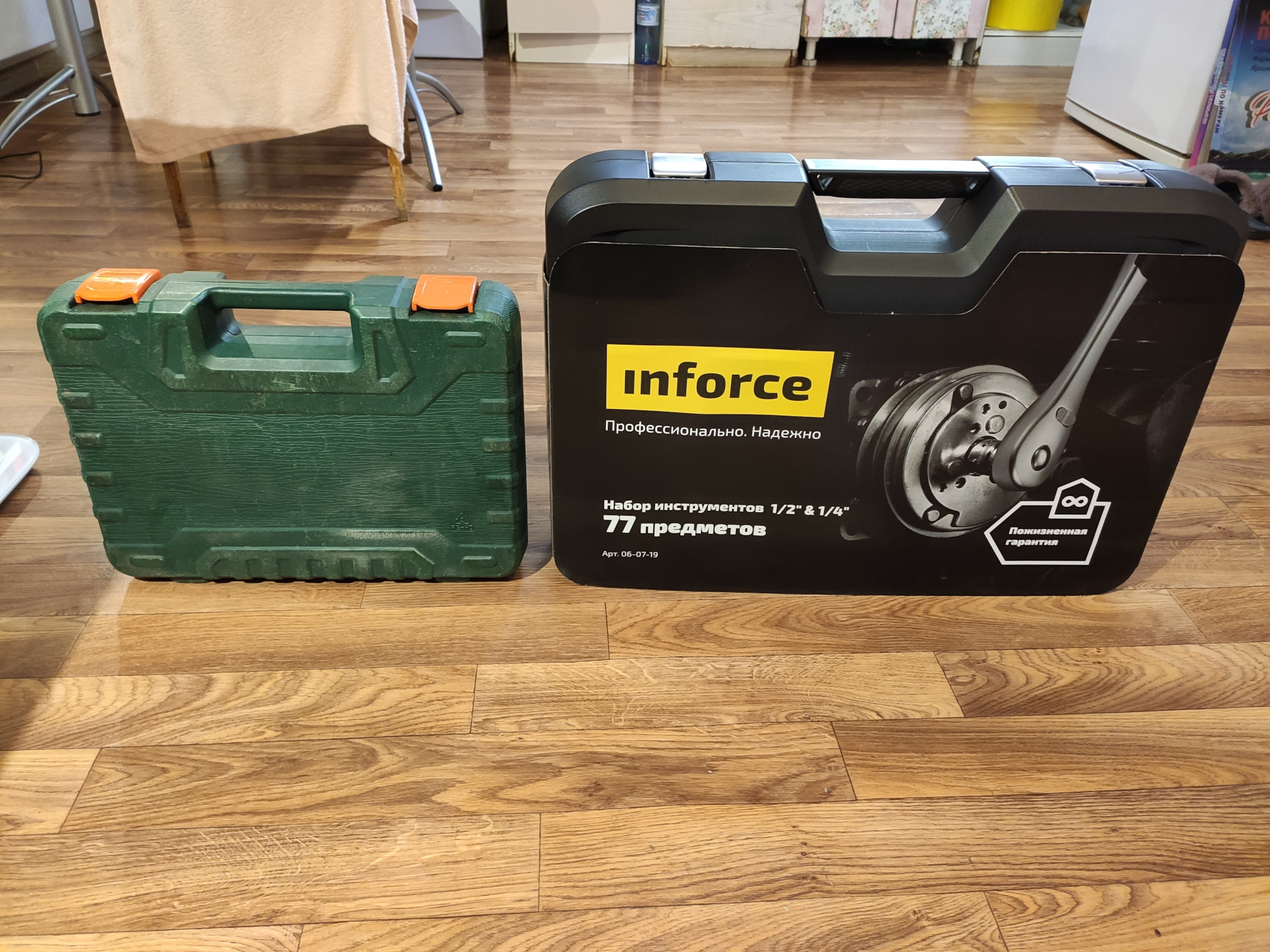 Inforce 08 08 08. Набор инструментов inforce. мини-маслёнка в наборе inforce 08-09-11. сумка для инструмента inforce 11-25-08. рулетка компактная 5х25 inforce 06-11-74.