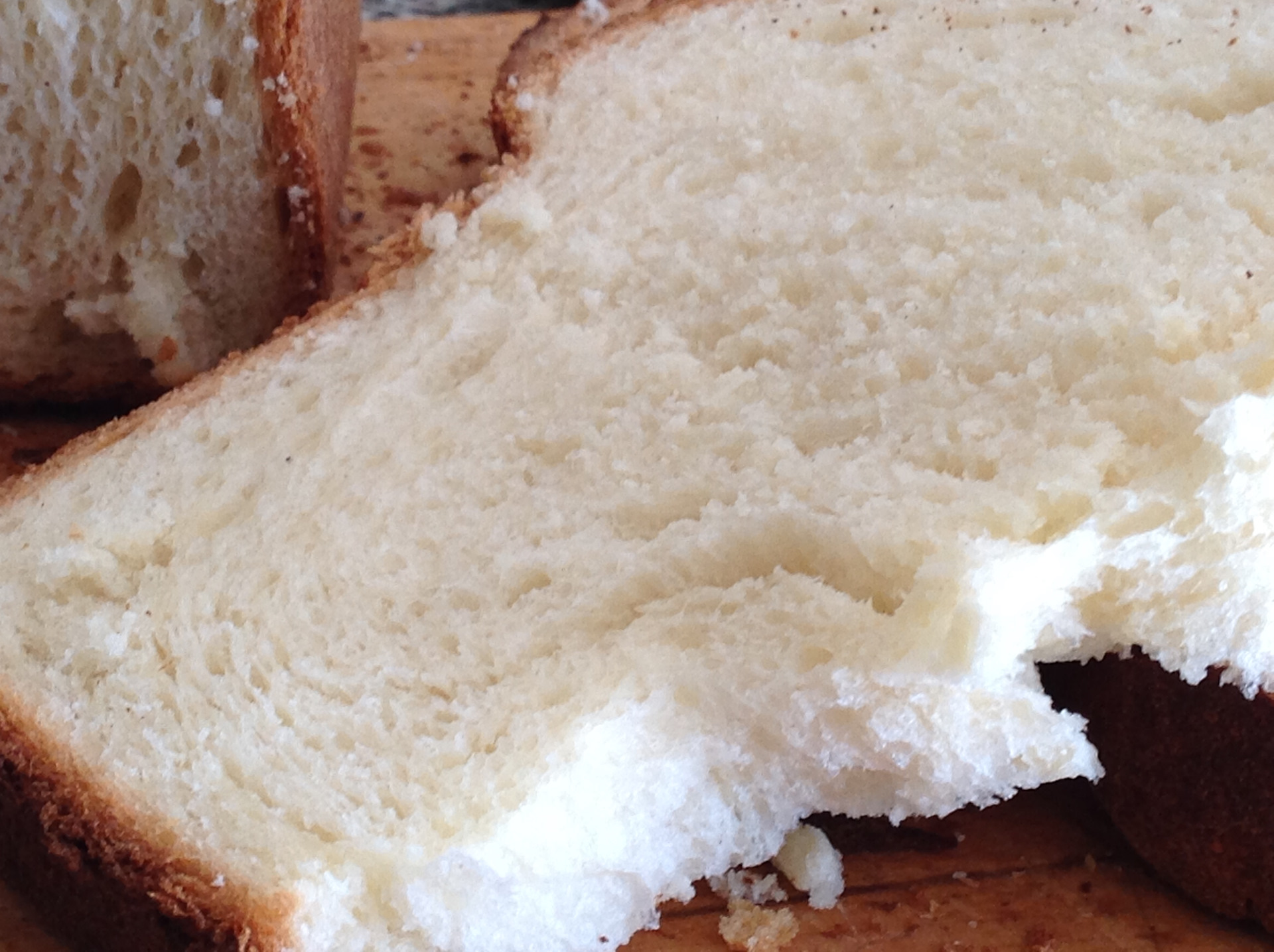 Хлеб молочный рецепт. Хлеб Хоккайдо. Японский хлеб шокупан. Японский заварной хлеб Хоккайдо молочный. Молочный хлеб.