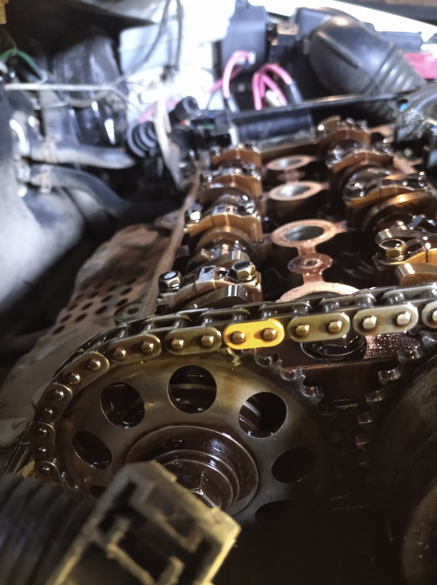 Выставить метки распредвалов. Метки распредвалов 2мз. Выставить метки распредвалов. Метки распредвалов мотор 3s fe. Метки грм 5а фе.