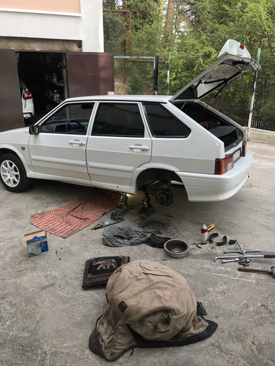 Задние колодки и цилиндры — Lada 2114, 1,6 л, 2013 года | своими руками ...