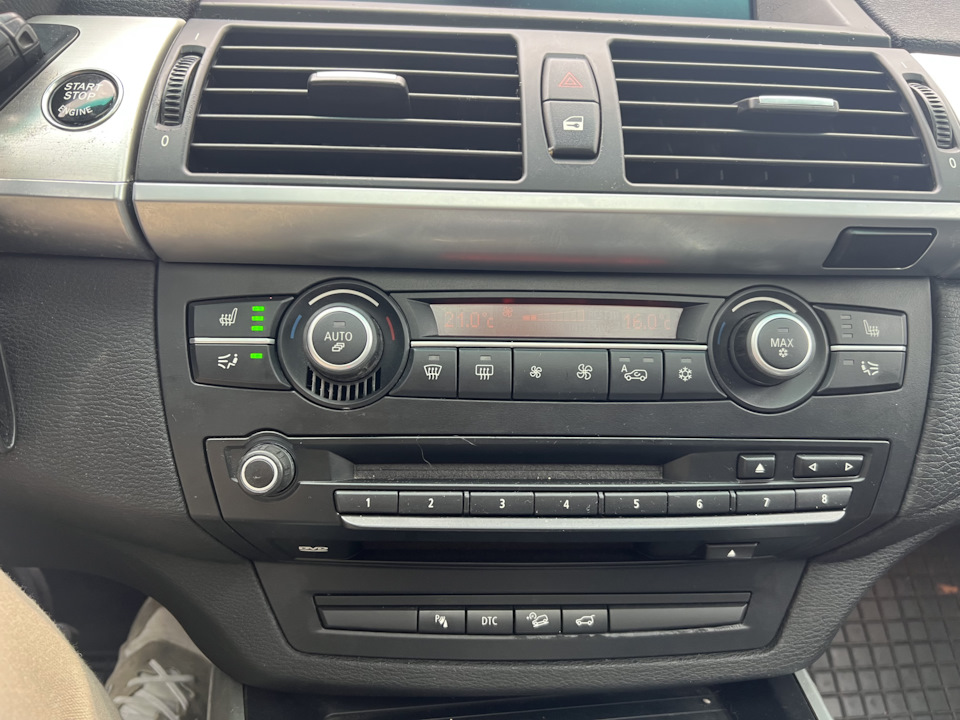 Фото в бортжурнале BMW X5 (E70)