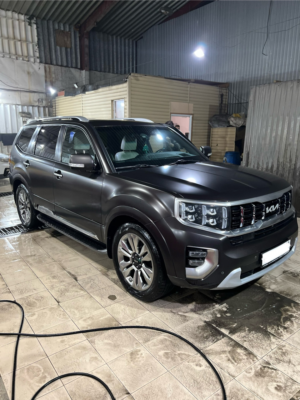 Photo from the logbook KIA Mohave (HM2)