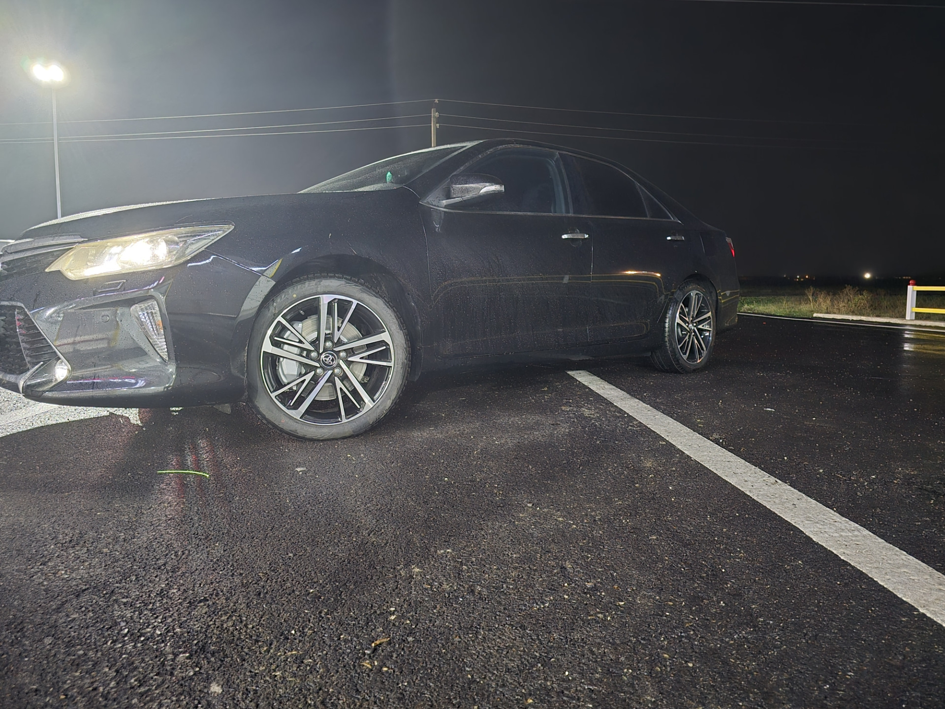Камри 55 на дисках камри 80 стиля! — Toyota Camry (XV50), 3,5 л, 2017 ...
