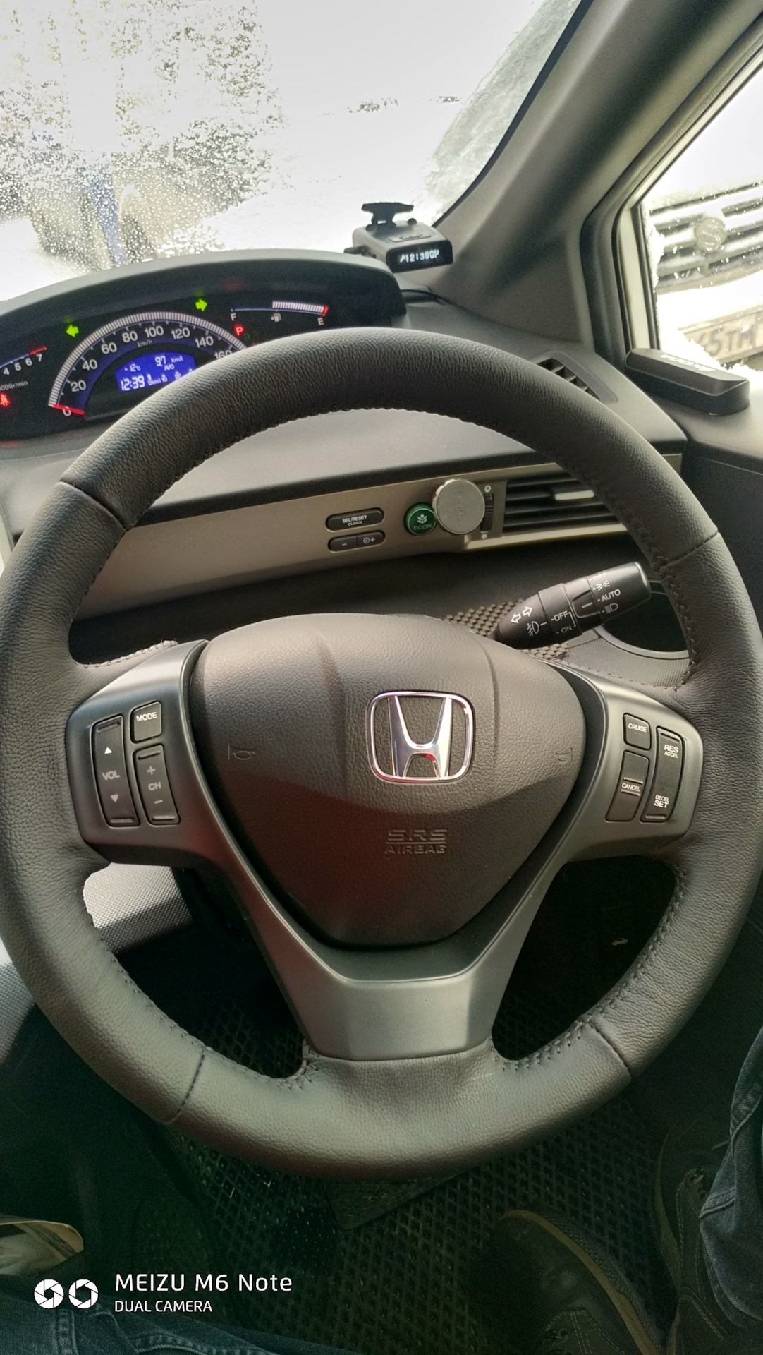 Фрид мультируль. Хонда freed руль. Accord 2006 перетяжка мультируля. Фрид мультируль. Фрид мультируль.