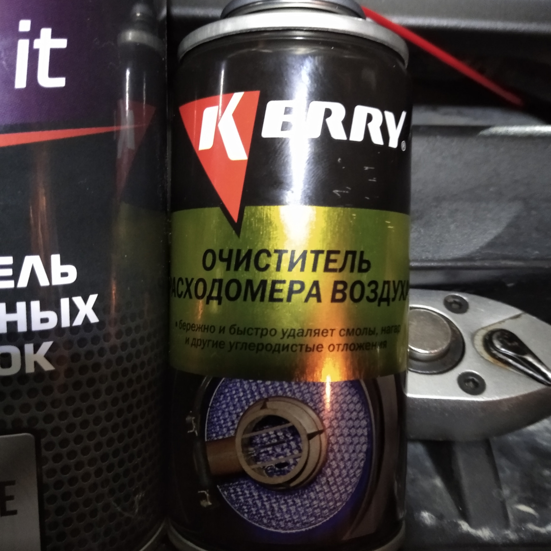 Свечи зажигания и чистка датчика ДМРВ. — Toyota Auris (1G), 1,4 л, 2008 ...