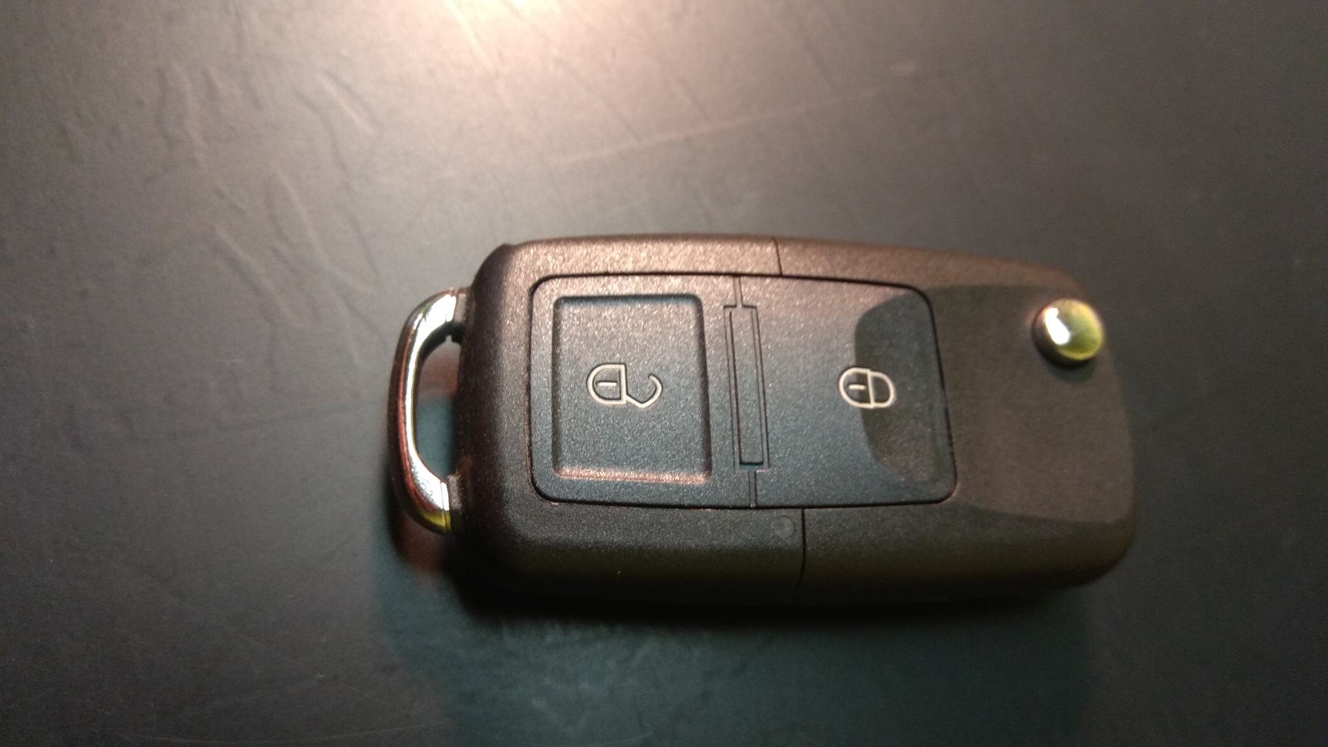 Drive key. Кнопки на Ключе Seat Ibiza 2006. Как привязать ключ Сеат Ибица 2003.