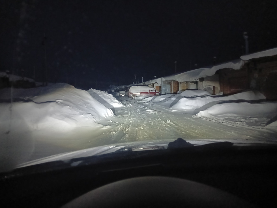 сделай свет лампы похолоднее