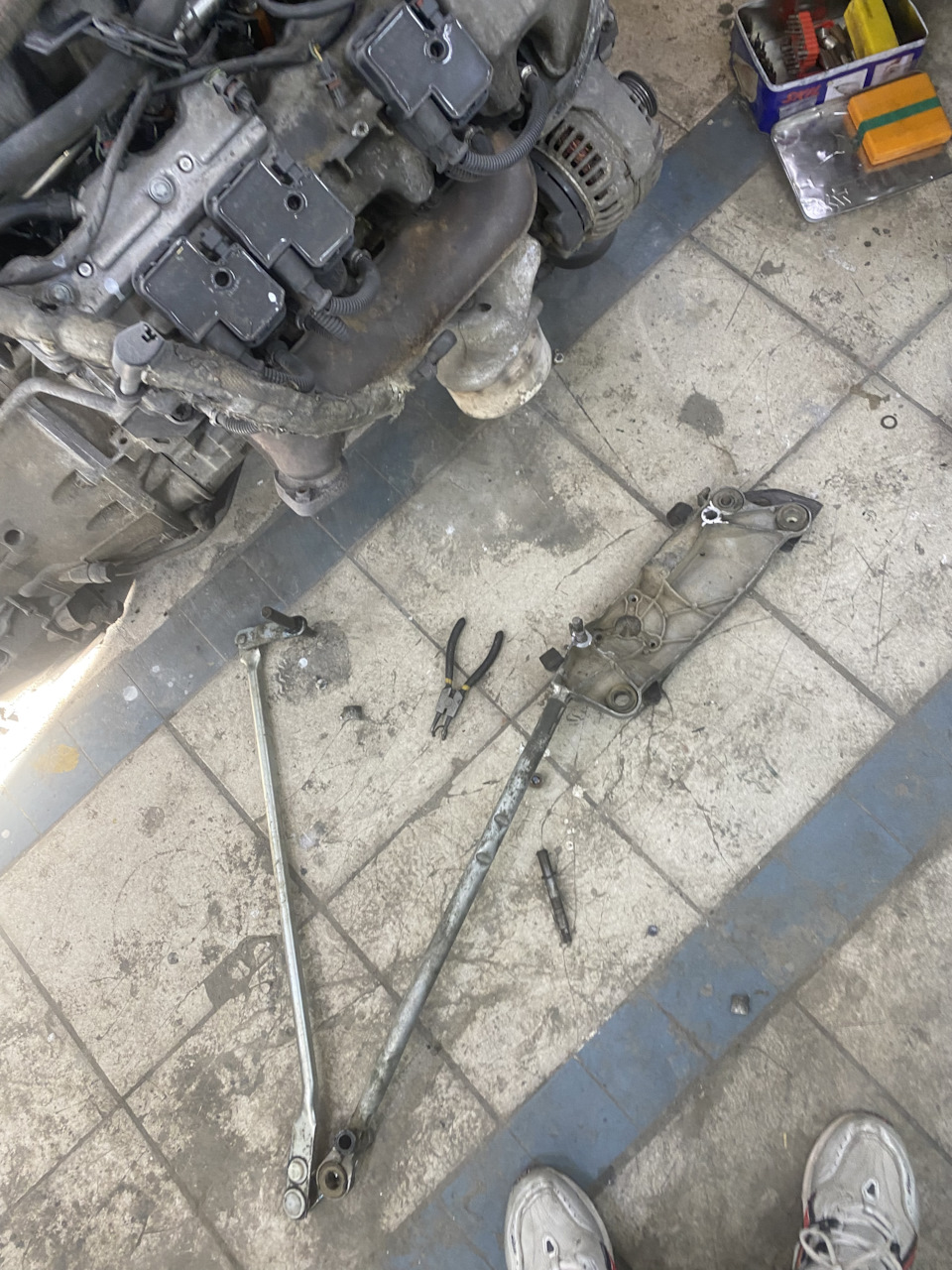 Дворники — Volkswagen Touareg (1G), 3,2 л, 2003 года | своими руками ...