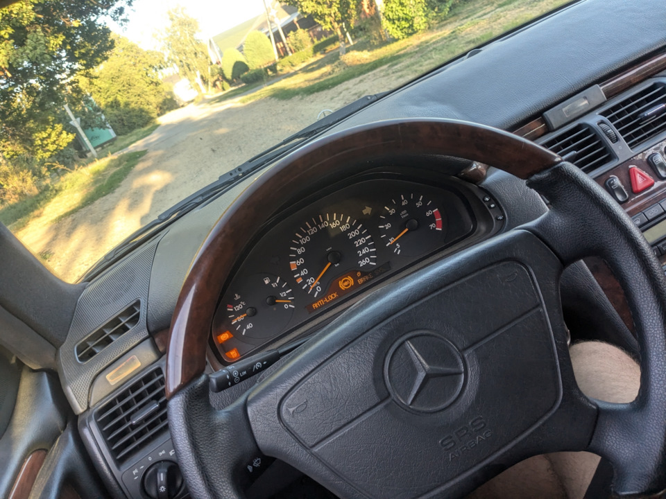Abs/esp/bas я его победил — Mercedes-Benz E-Class (W210), 4,3 л, 1999 ...