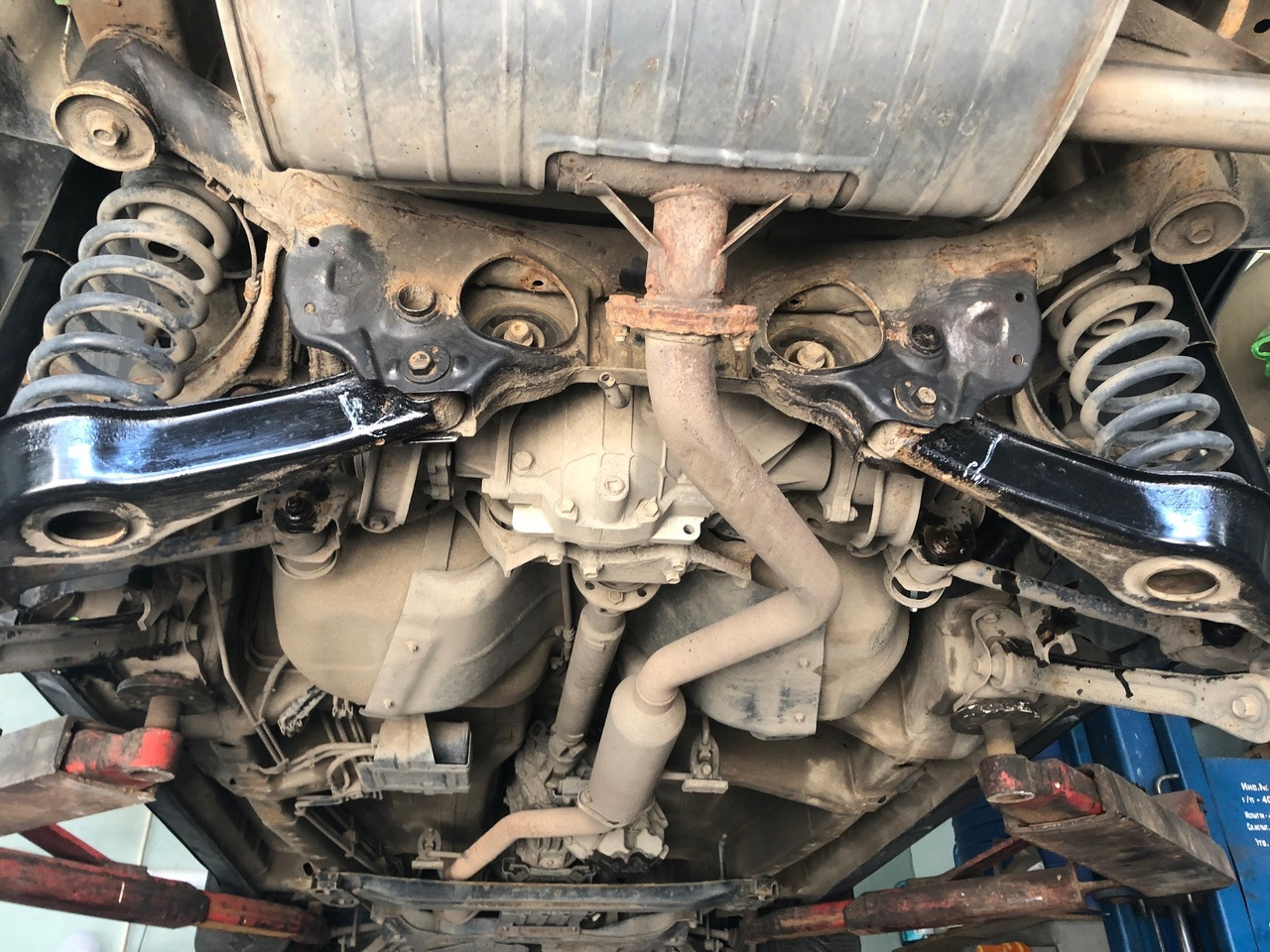 Задняя подвеска — Suzuki Grand Vitara (2G), 2 л, 2007 года | запчасти ...