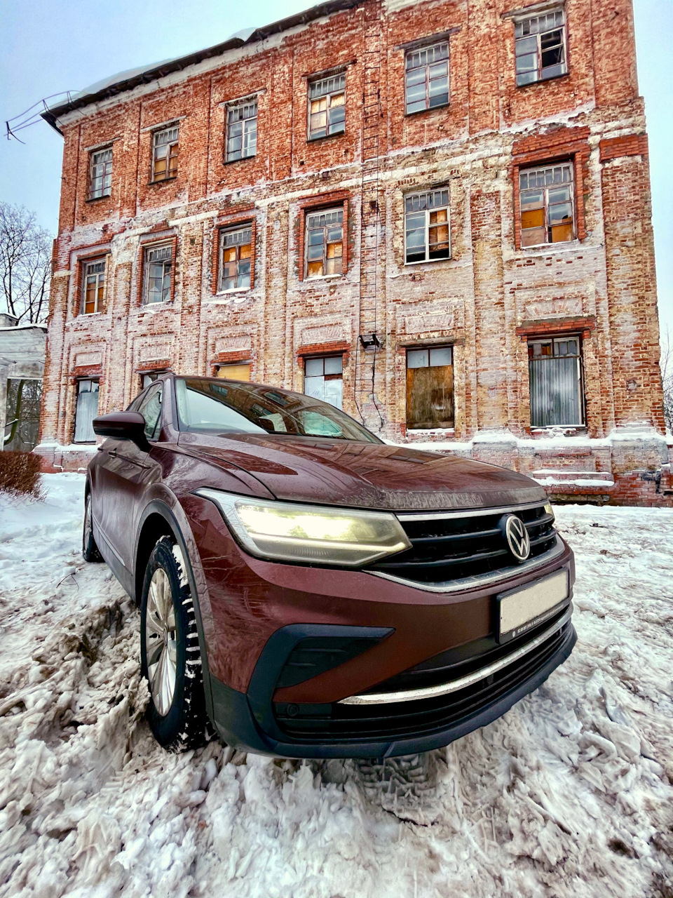 Я думал 90-е прошли, а они просто получили лицензию. — Volkswagen Tiguan  (2G), 1,4 л, 2021 года | покупка машины | DRIVE2