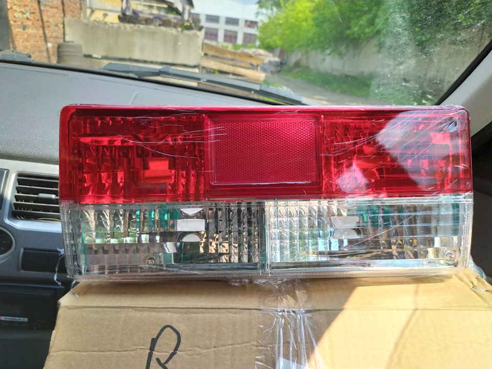 Задние фонари Баку стайл — Lada 21073, 1,6 л, 2001 года | тюнинг | DRIVE2