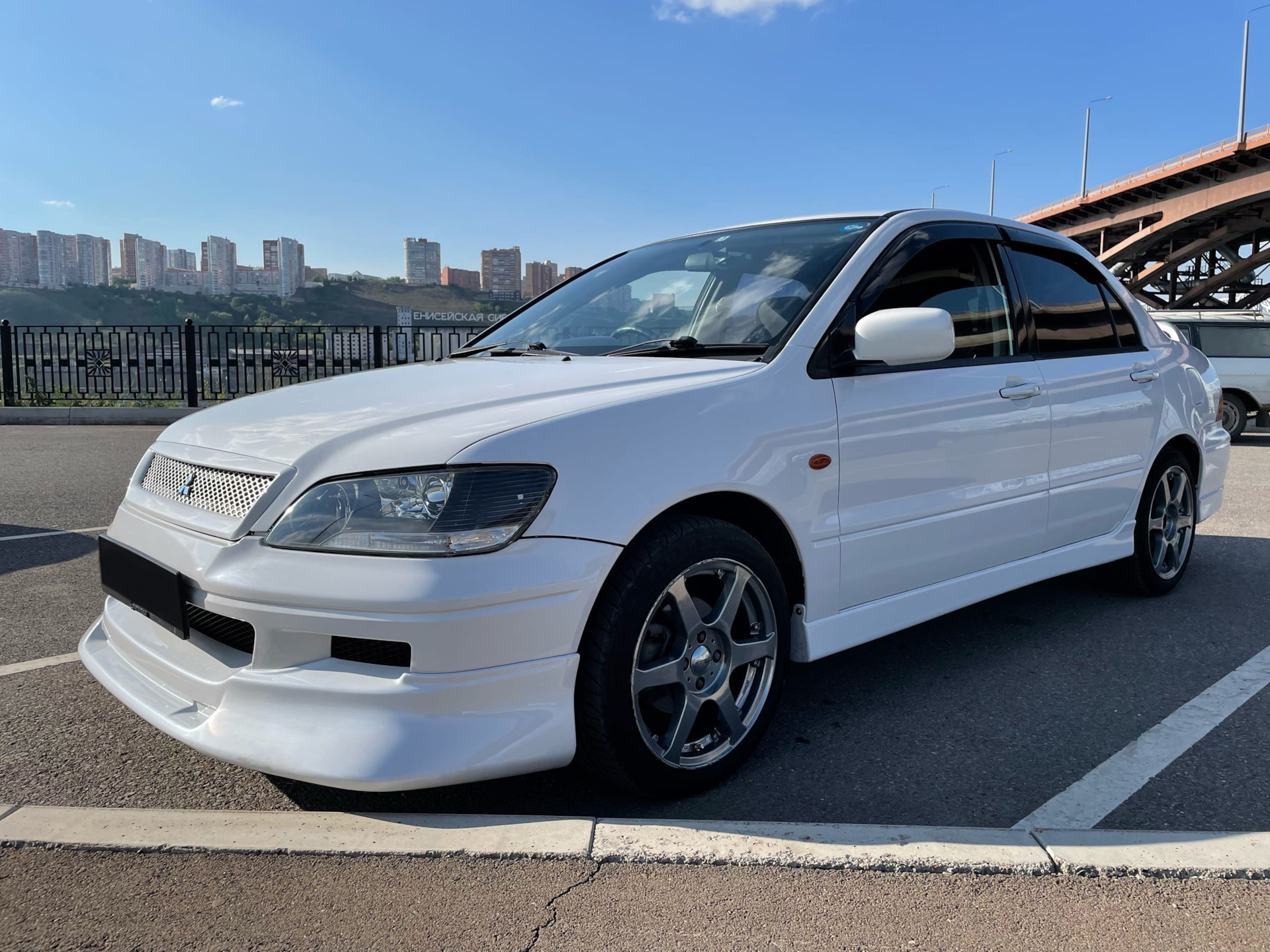 Lancer cedia 2000. Mitsubishi Lancer Cedia, 2000 год. Мицубиси Седиа 2000 год. Mitsubishi Lancer Cedia 2002. Mitsubishi седан.