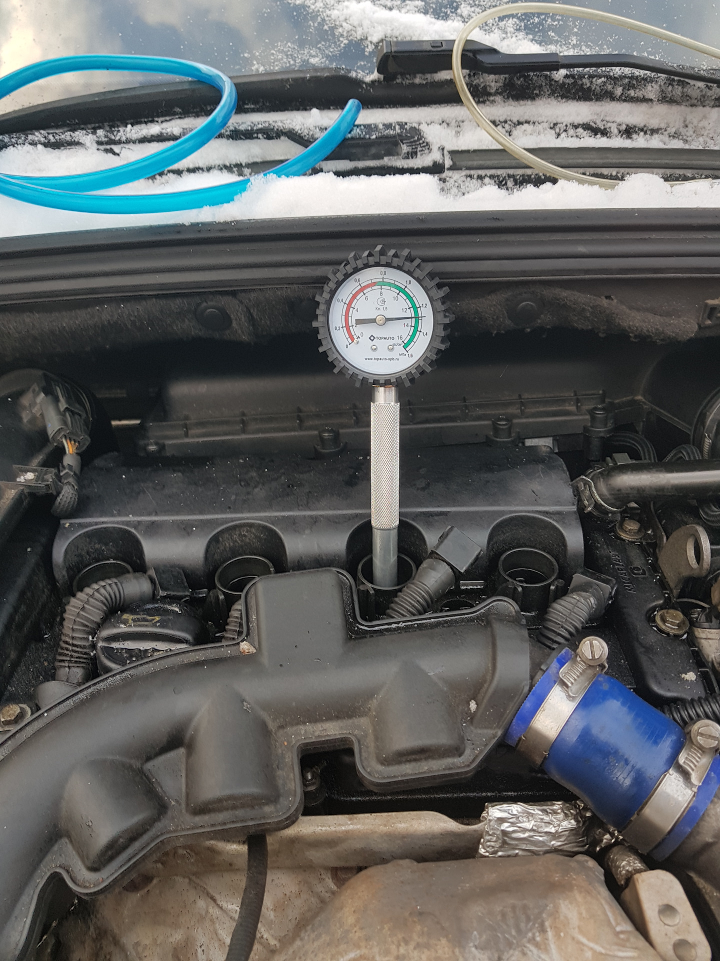 Пежо 407 как померить компрессию. Компрессия пежо 308. Замер компрессии на пежо дизель. Показатели компрессии пежо 4007. Компрессия пежо 308.