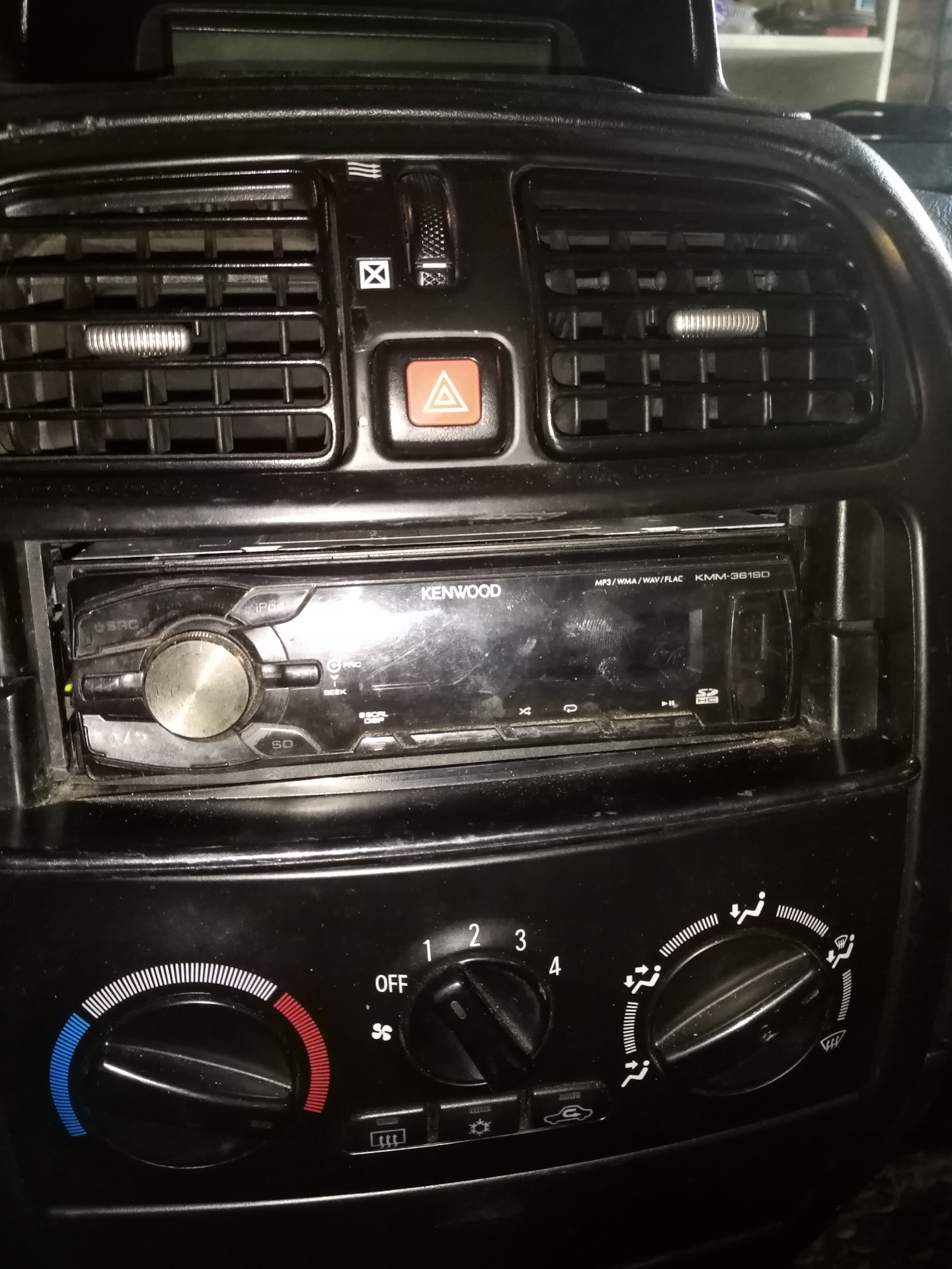 Space star mitsubishi 2003 магнитола. Магнитола mitsubishi space star. Space star mitsubishi 2003 магнитола. Магнитола митсубиси спейс стар. Магнитола mitsubishi space star.