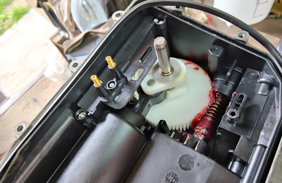 57. Поломка изитроника. Замена ГЦС. — Opel Vectra C, 1,8 л, 2006 года ...