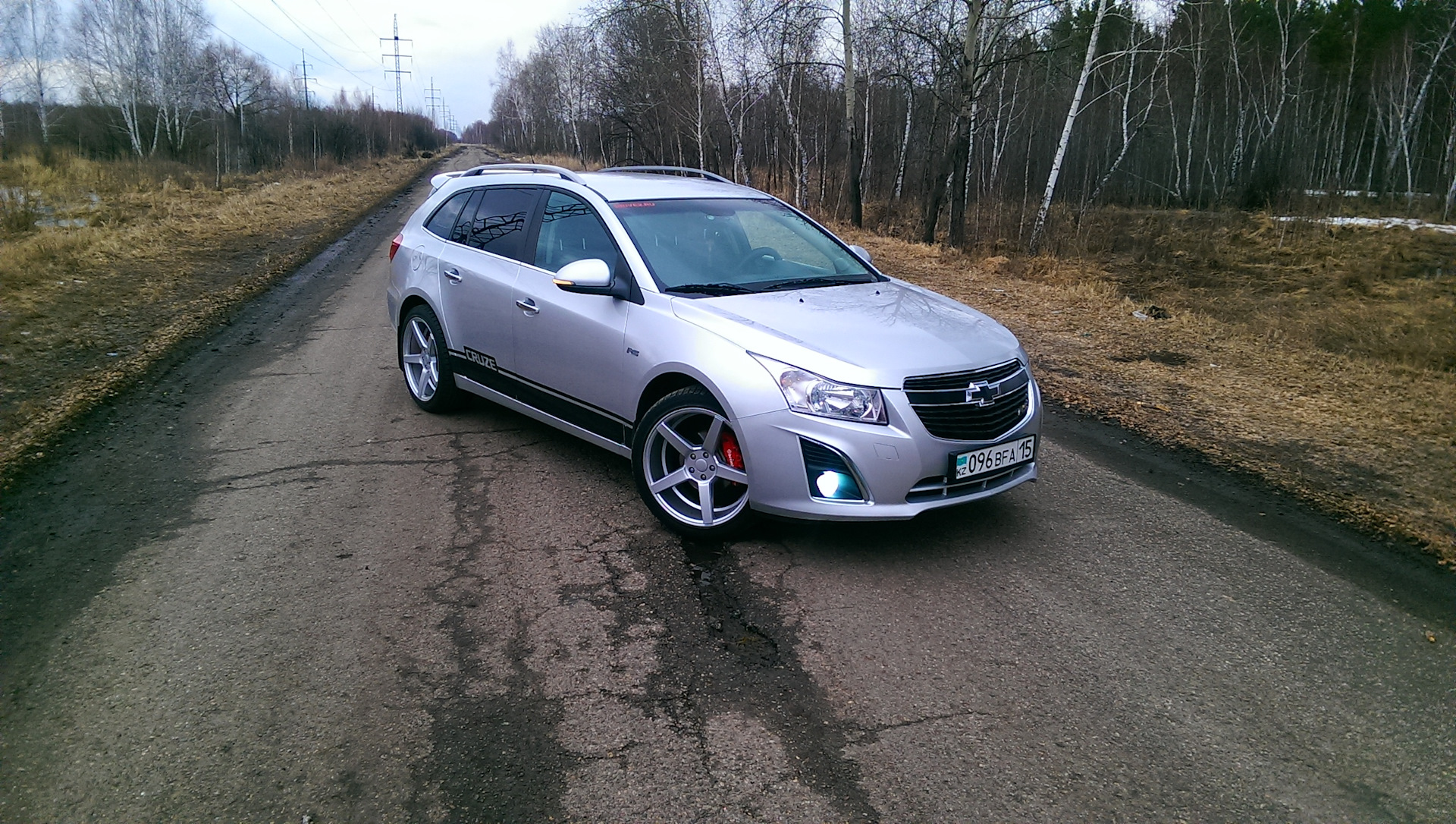 chevrolet cruze универсал r18