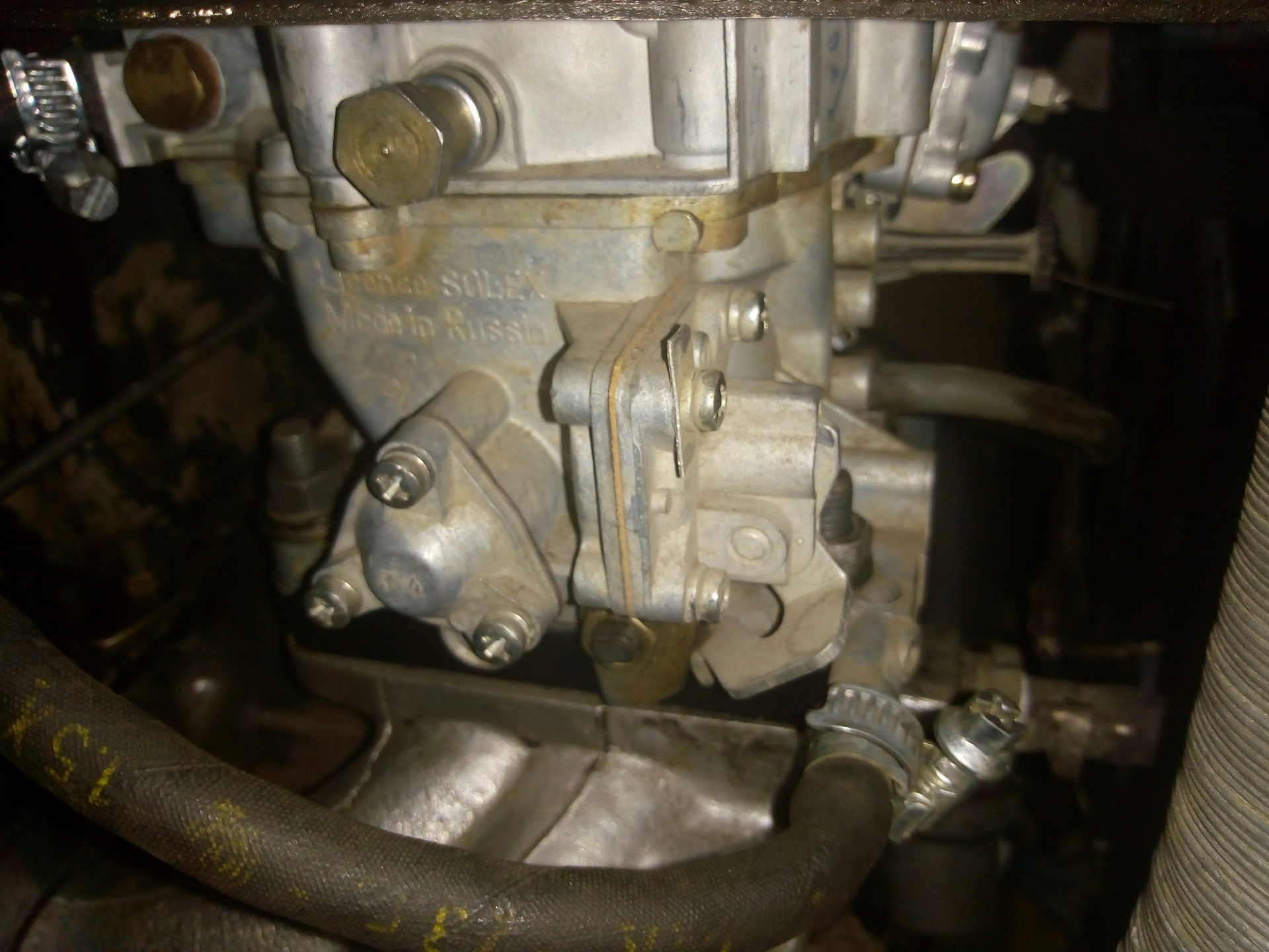 ускорительный насос карбюратора к 151. почему течет карбюратор. почему течет карбюратор. почему течет карбюратор. обратка ваз 2101 карб.