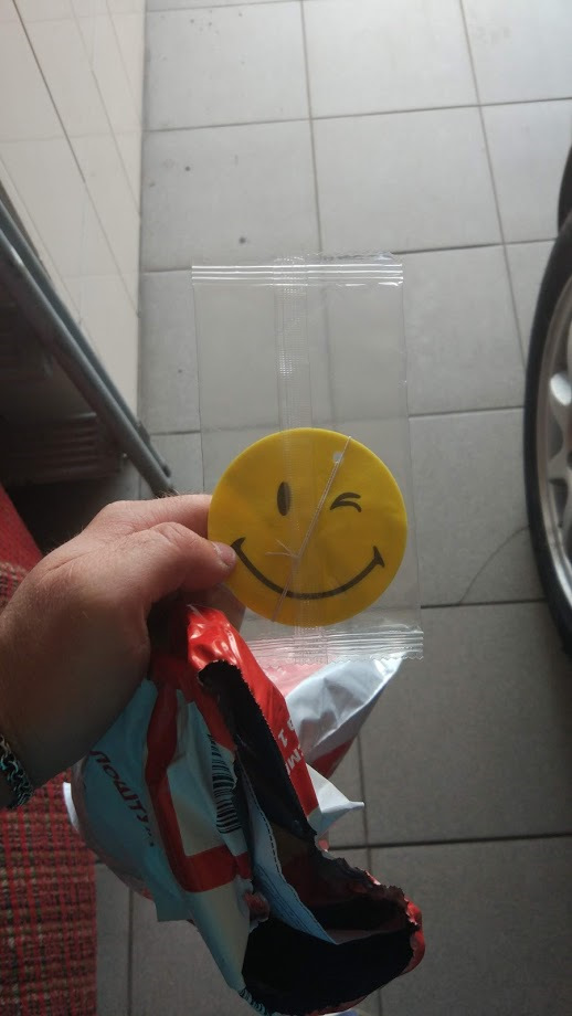 разрывая упаковку масляного фильтра, обнаружил в который раз сюрприз от интернет магазина, где всё покупал) — Hyundai Accent (4G)