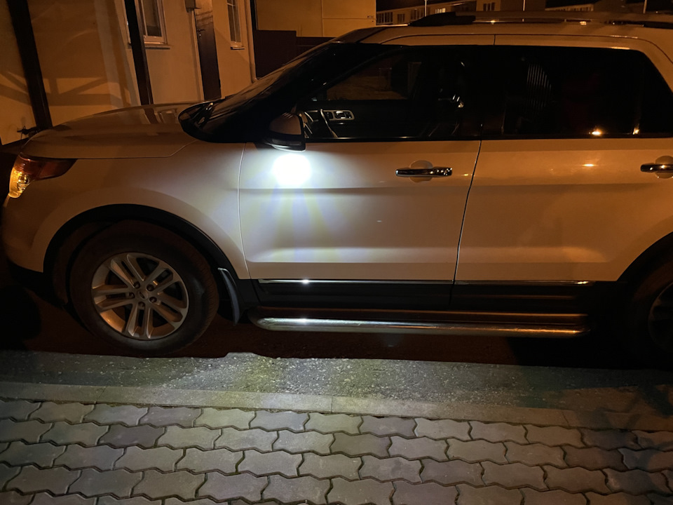 Фото в бортжурнале Ford Explorer (5G)