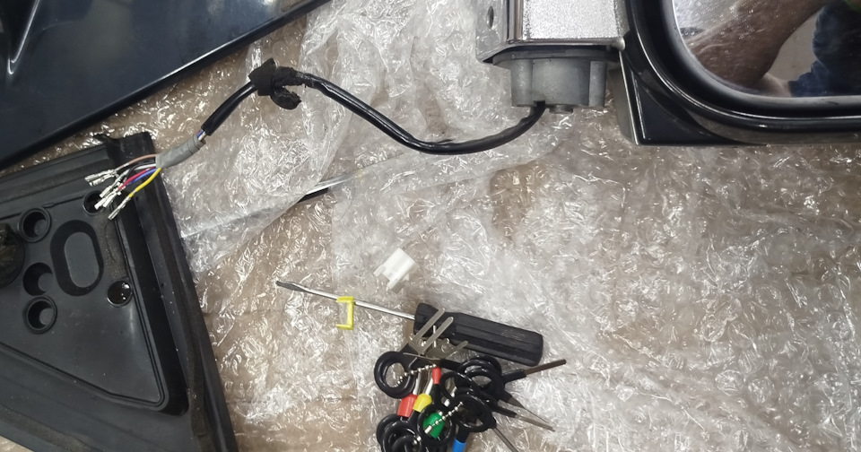 Mahalo 7632B743 Зеркало боковое левое складное (с обогревом