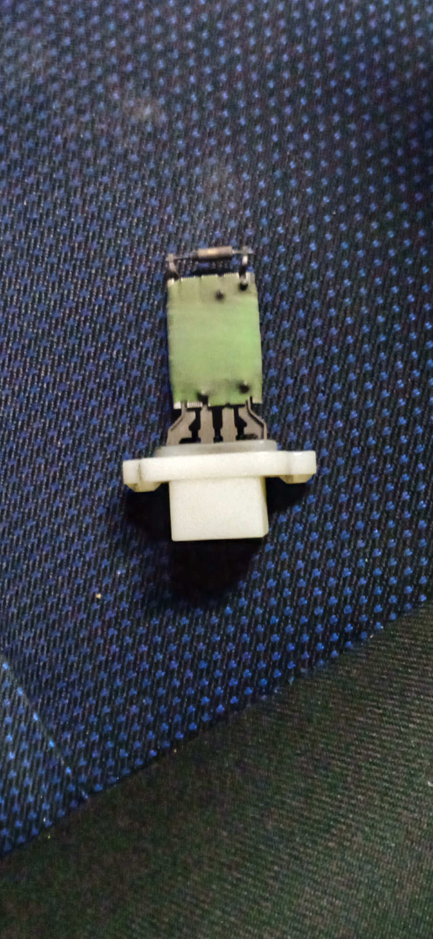 01 Замена термопредохранителя печки или плюсы быть худым — Ford Focus ...