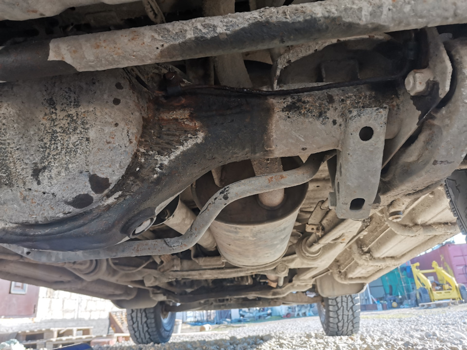 Утечка тормозной жидкости, замена тормозных трубок на медные ...