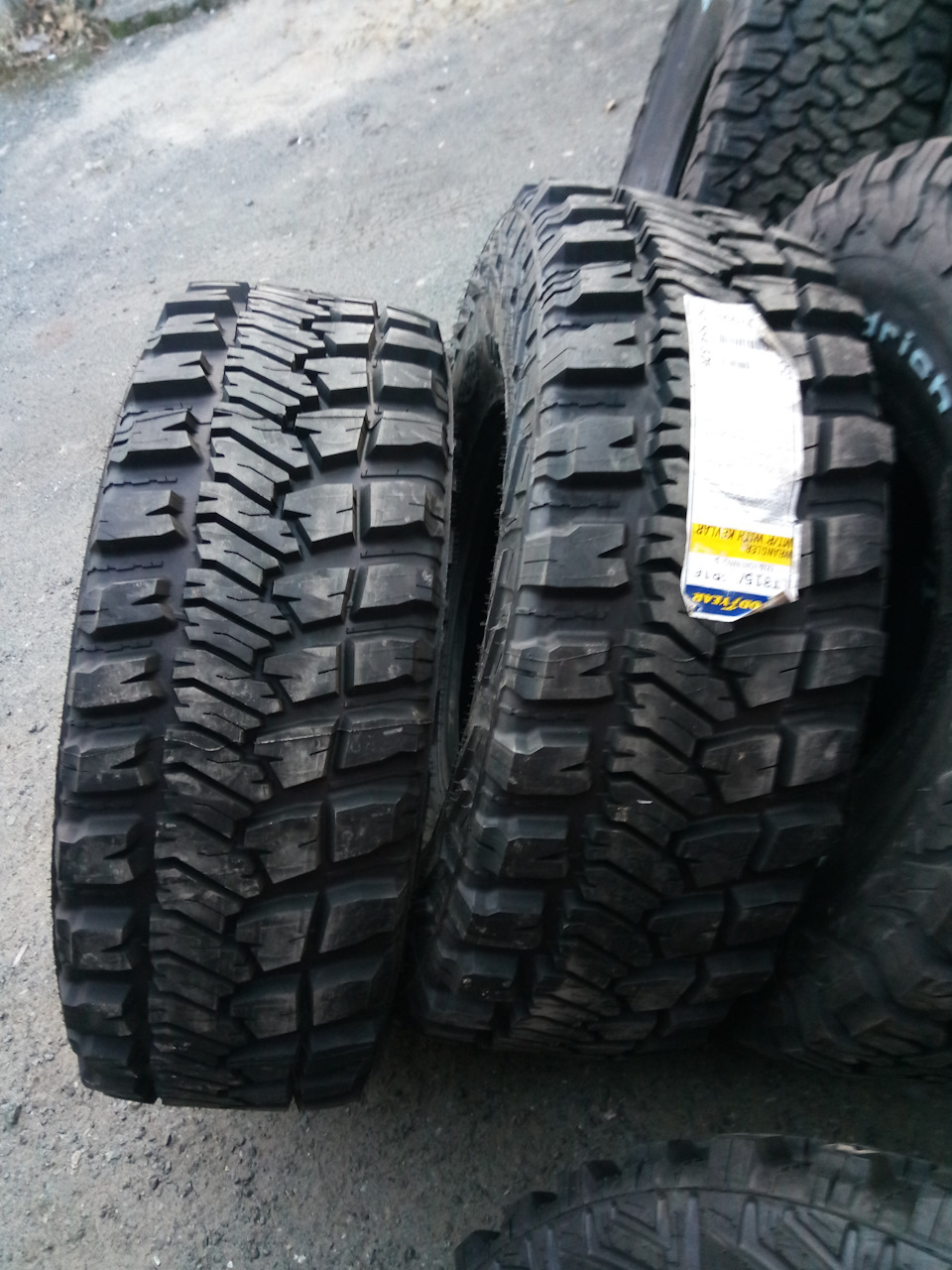 GoodYear Wrangler MT/R with Kevlar. Достойно или отстойно? — Toyota Land  Cruiser 100, 4,2 л, 1999 года | шины | DRIVE2