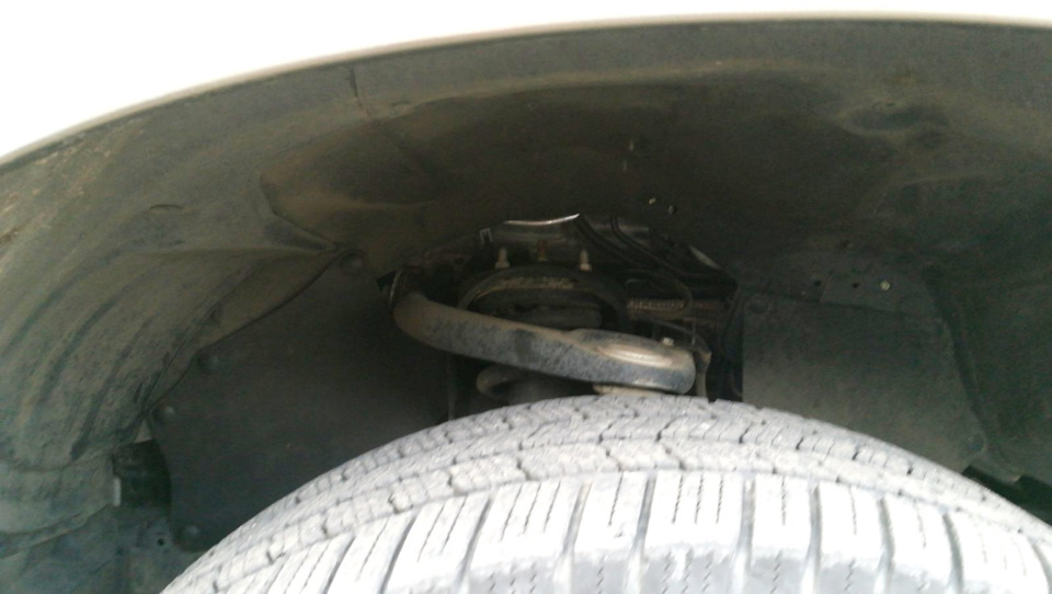 Защита моторного отсека. — Toyota Sequoia (2G), 5,7 л, 2016 года ...