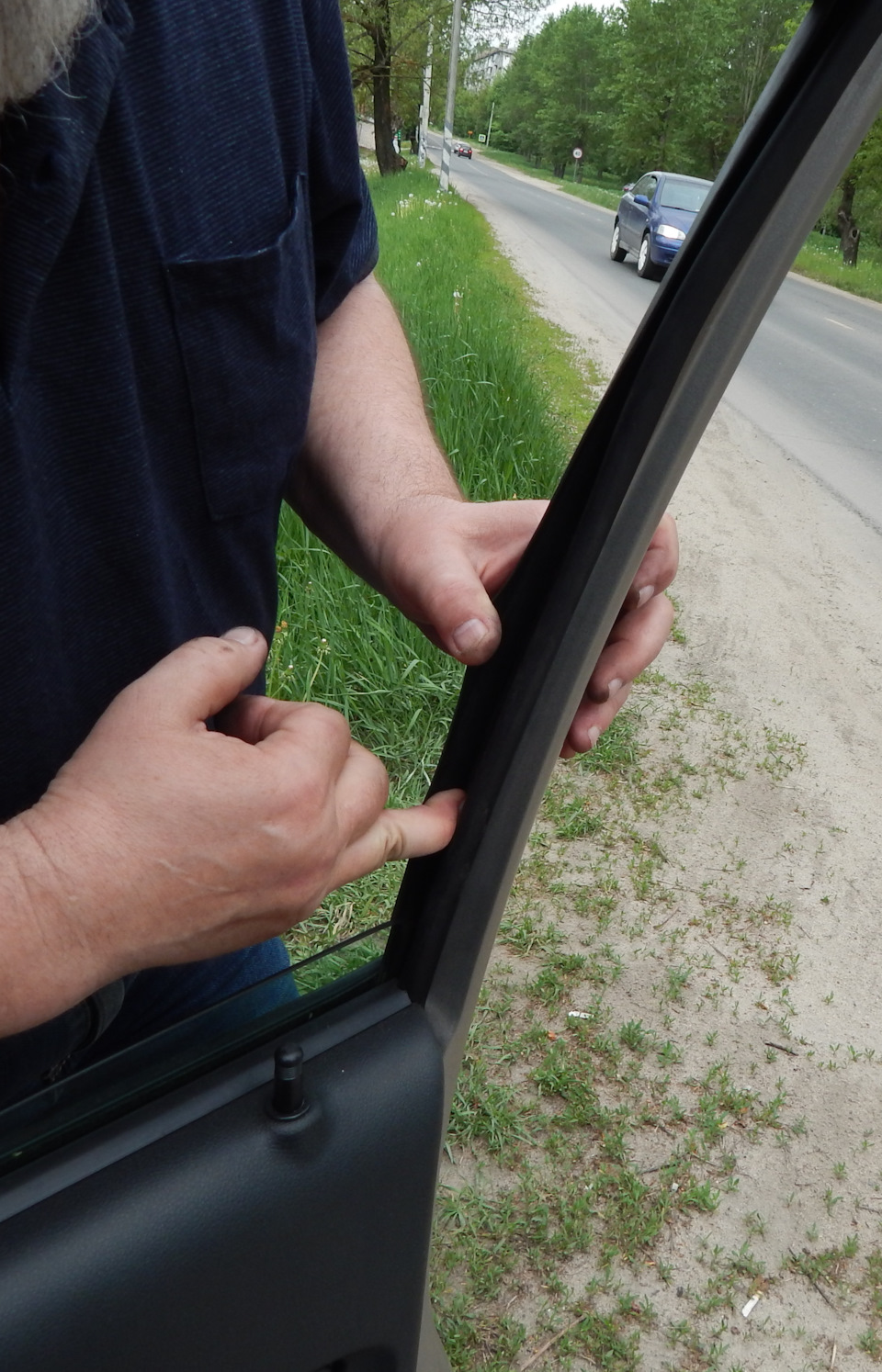 ЛАДА Гранта лифтбек — устранение дребезга стёкол. — Lada Гранта Лифтбек ...