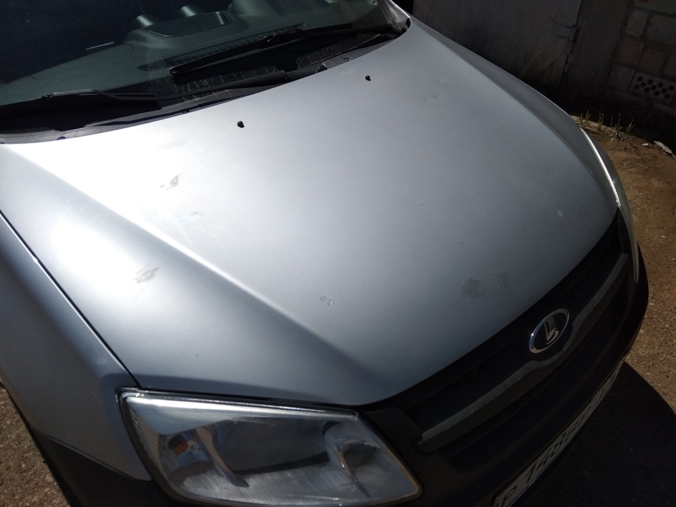 Покраска капота — Lada Гранта (1G), 1,6 л, 2013 года | кузовной ремонт ...