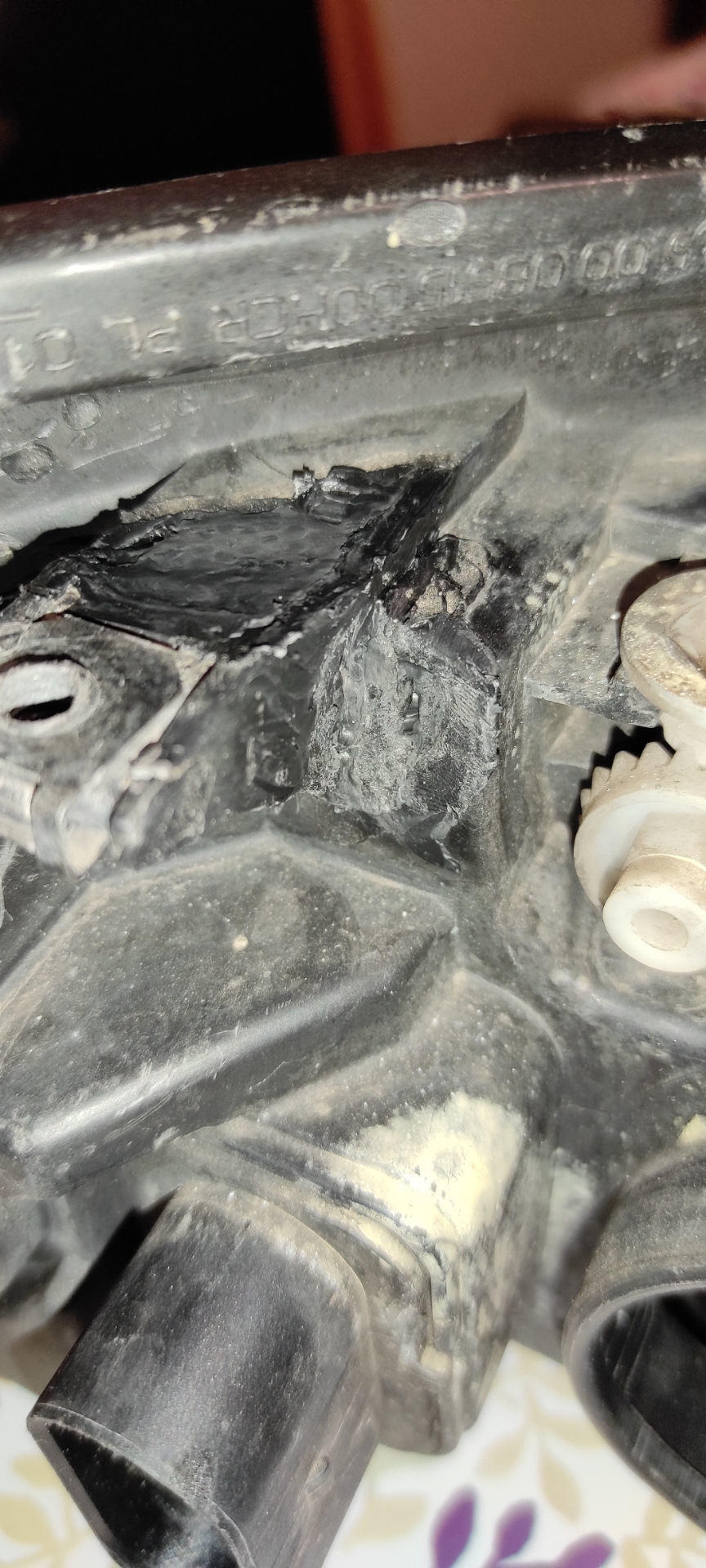 Ремонт креплений фары — ГАЗ Сайбер, 2,4 л, 2010 года | поломка | DRIVE2