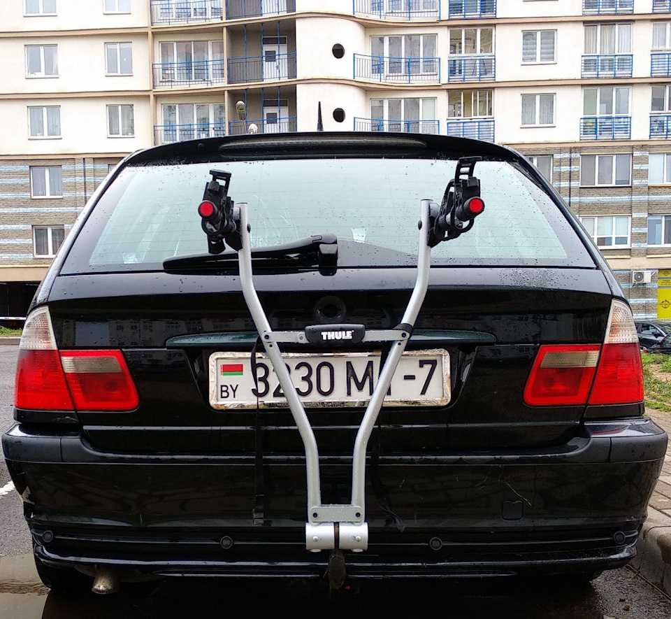 Велобагажник Thule Xpress 970 — BMW 3 series Touring (E46), 2 л, 2000 года  | аксессуары | DRIVE2