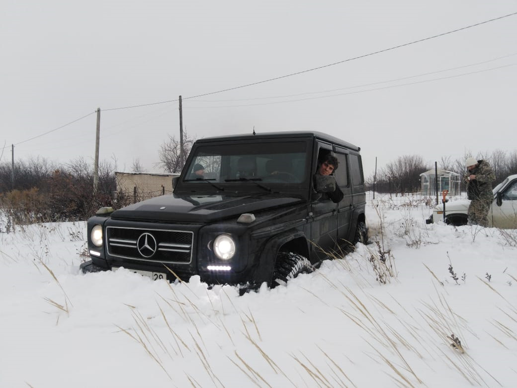 Гелик не едет?)) эвакуация Ниваса. — Mercedes-Benz G-Class (W463), 3 л,  1997 года | помощь на дороге | DRIVE2