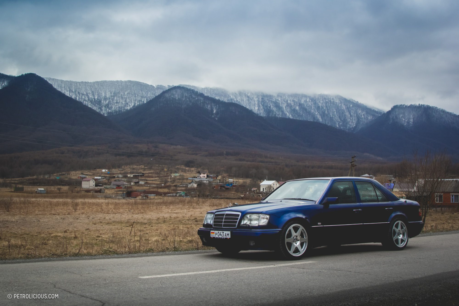 Суперэксклюзивный суперседан из 90-х: Mercedes-Benz E60 AMG — DRIVE2