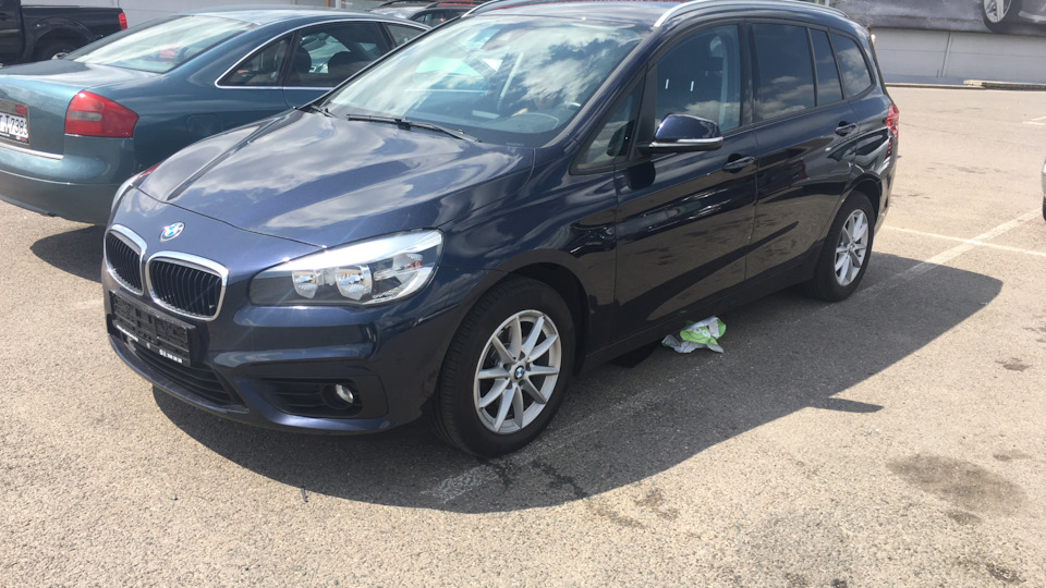 BMW 2 series Gran Tourer Синий дипломат